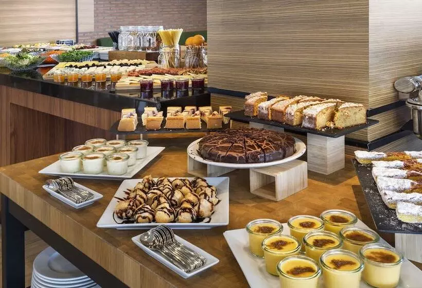 Fotos del hotel Madrid Chamartín Affiliated By Meliá:  11