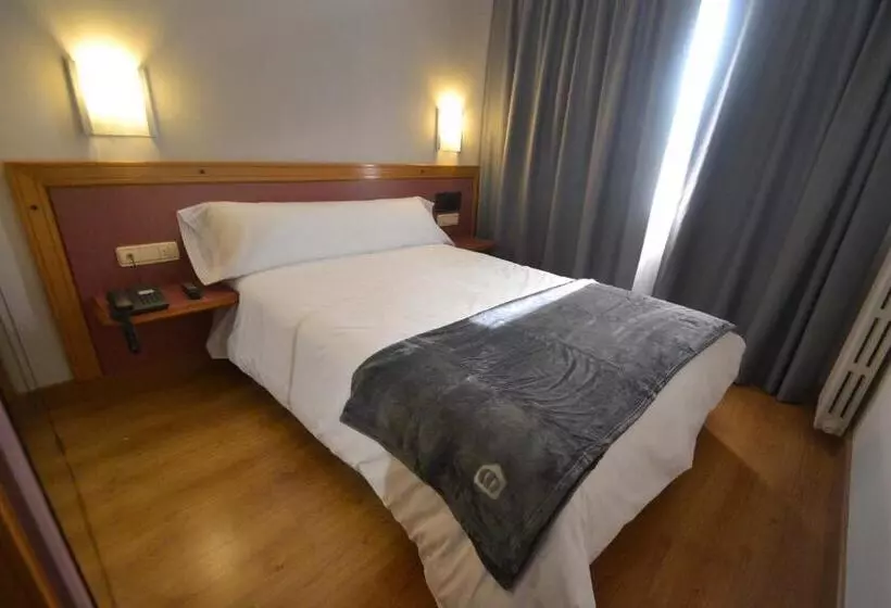 Fotos del hotel Brujas De Irues:  8