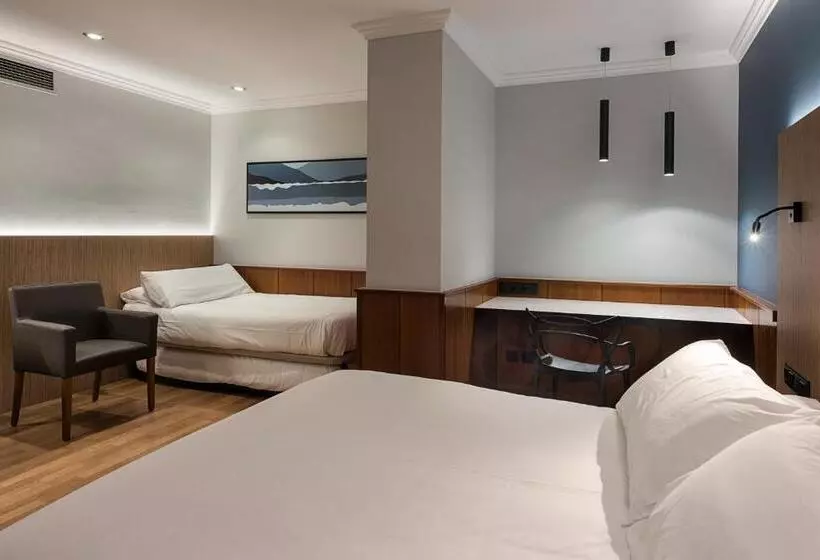 Ibis Styles Figueres Ronda