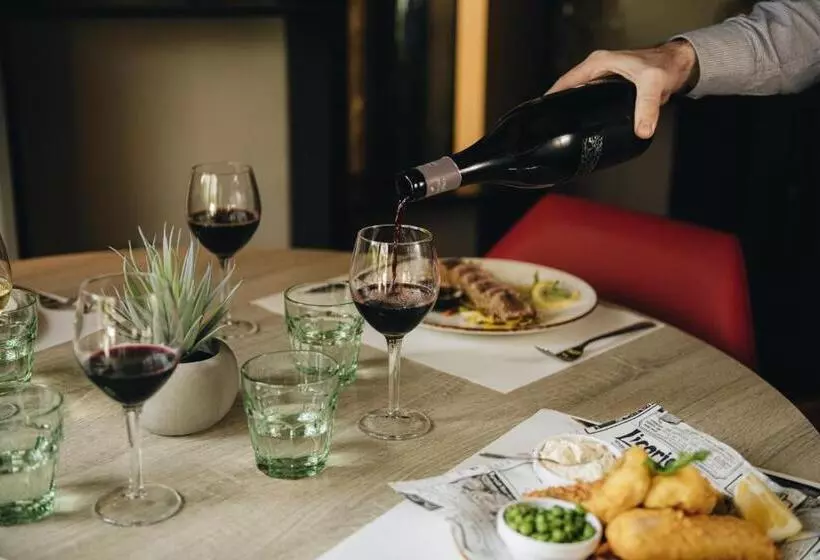 Fotos del hotel Ibis Styles Figueres Ronda:  16