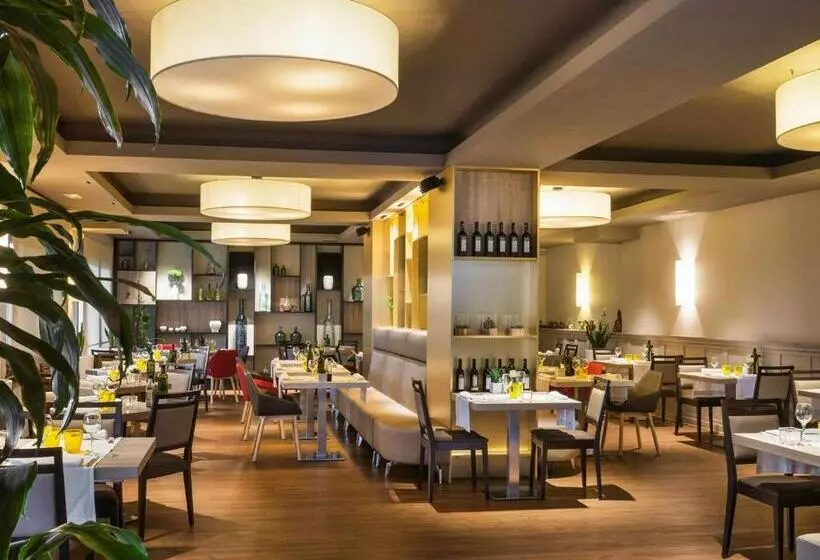 Fotos del hotel Ibis Styles Figueres Ronda:  21