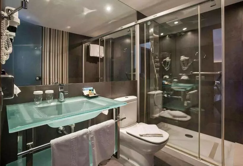 Fotos del hotel Ibis Styles Figueres Ronda:  5