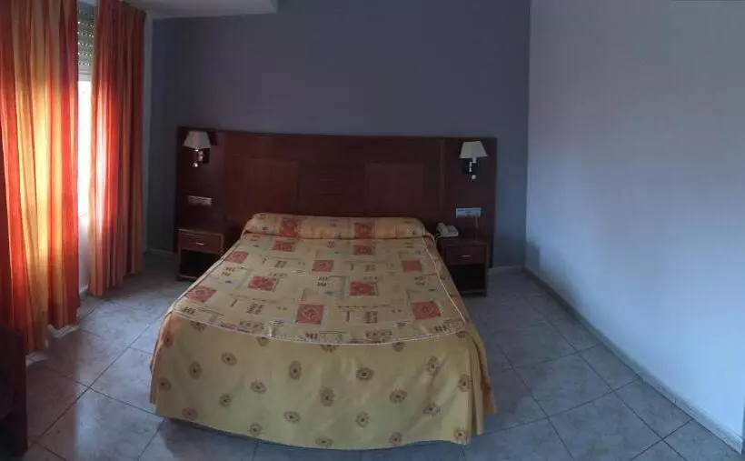 Fotos del hotel Perales:  18