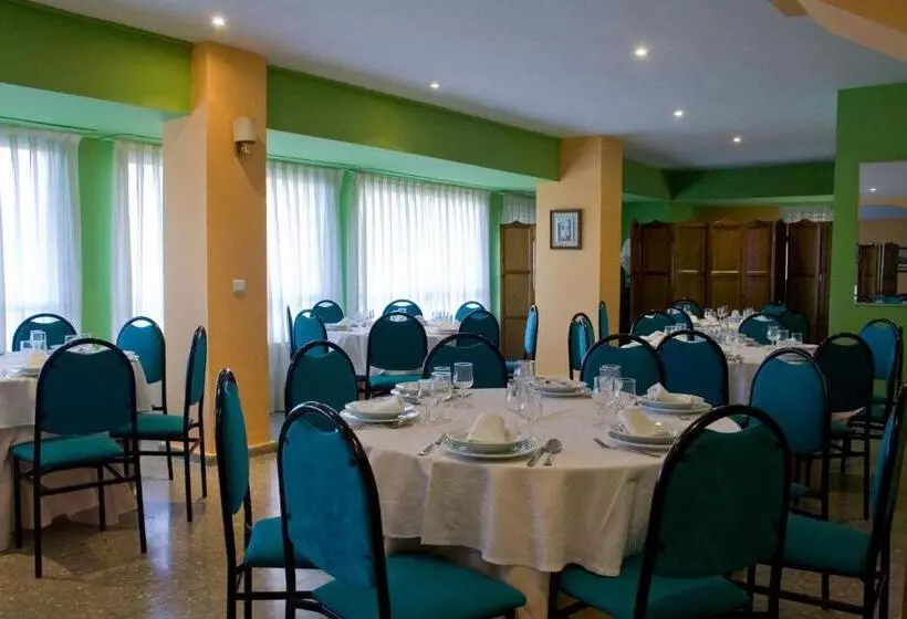 Fotos del hotel Perales:  11