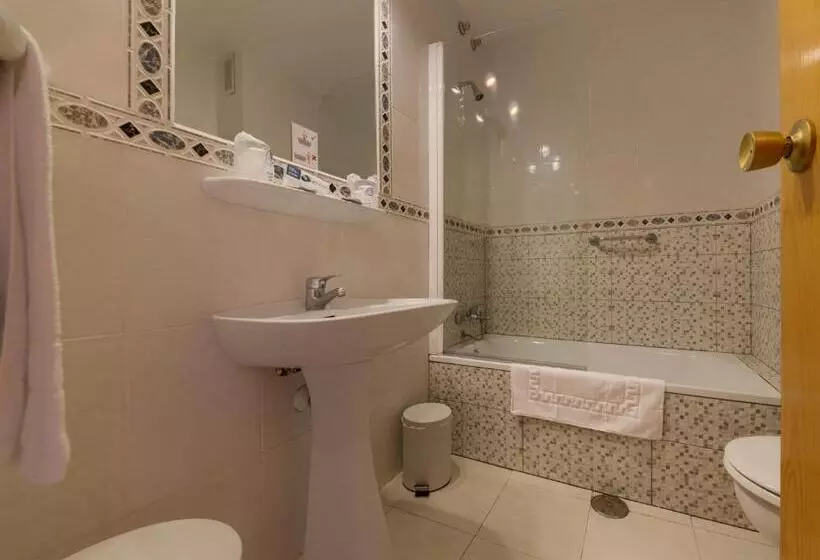 Fotos del hotel Torre De Los Guzmanes:  13