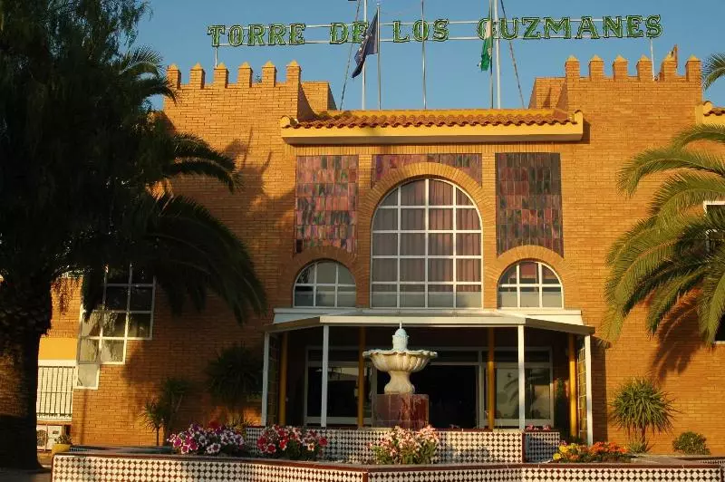 Fotos del hotel Torre De Los Guzmanes:  7
