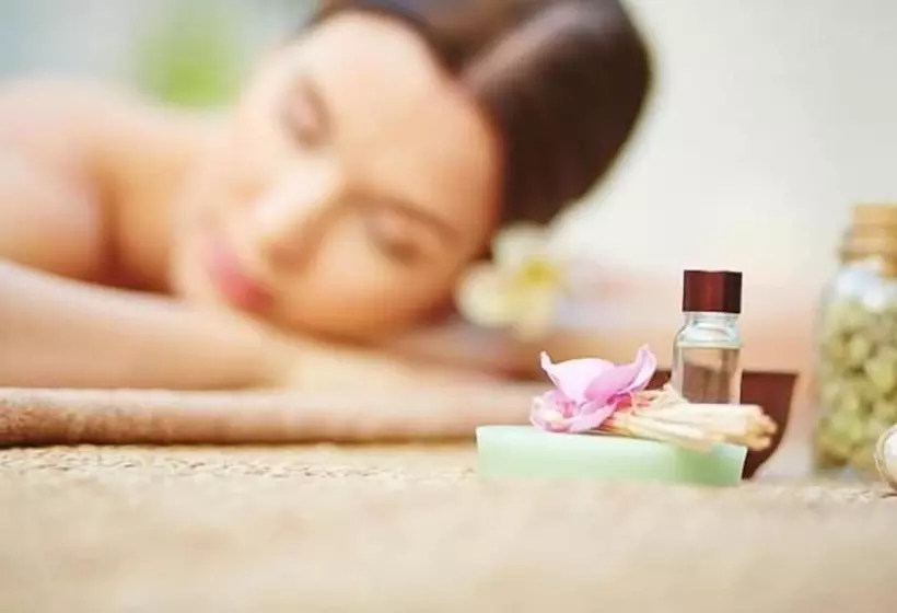 Fotos del hotel Balneario Palacio De Las Salinas:  3