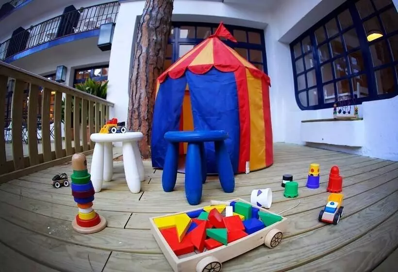 Fotos del hotel Els Pins:  5