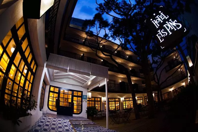 Fotos del hotel Els Pins:  2