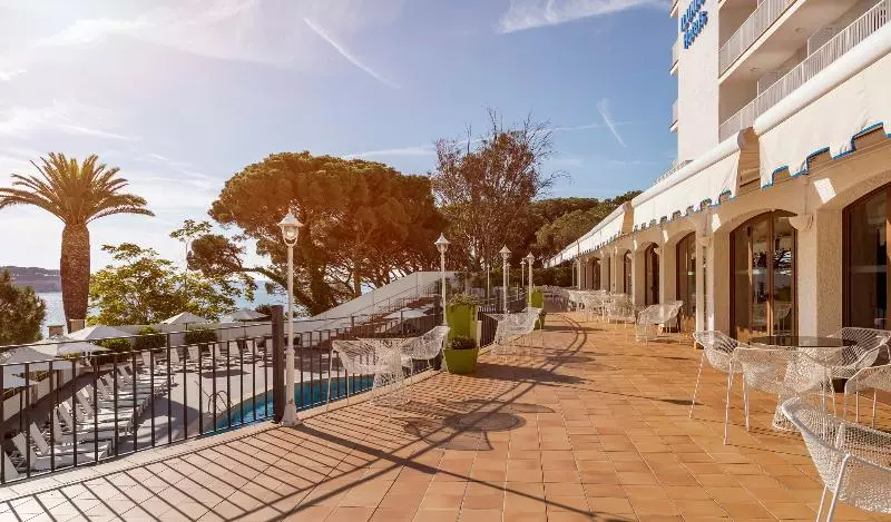 Fotos del hotel Ilunion Caleta Park:  42