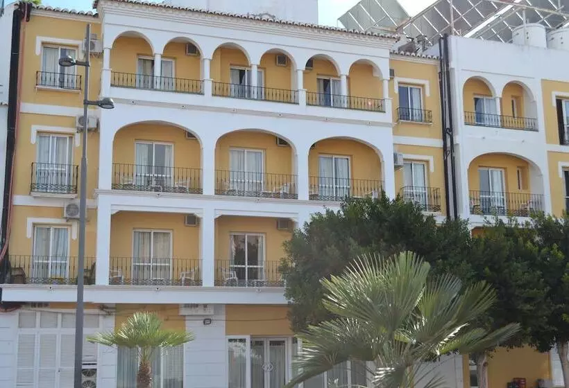 Fotos del hotel Toboso Chaparil:  3