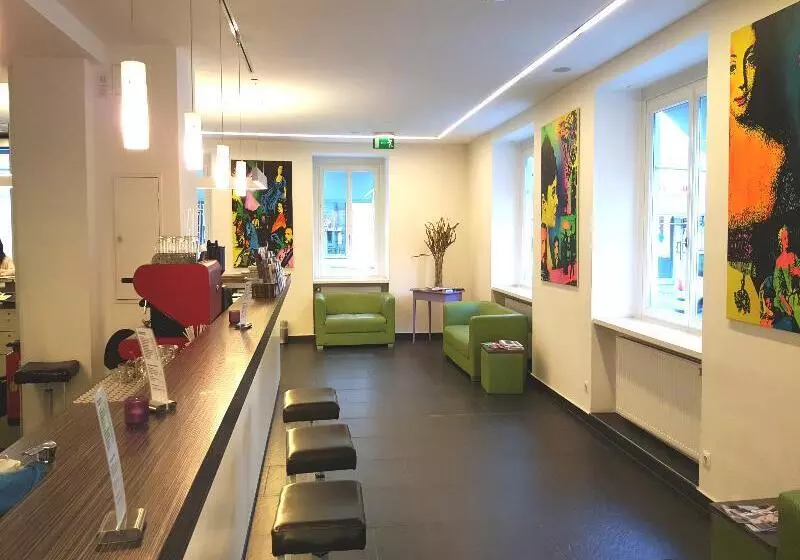 Fotos del hotel Altstadt Hotel Hofwirt Salzburg:  2