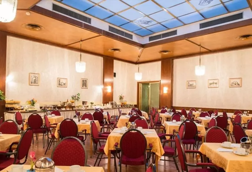 Fotos del hotel Mozart:  9