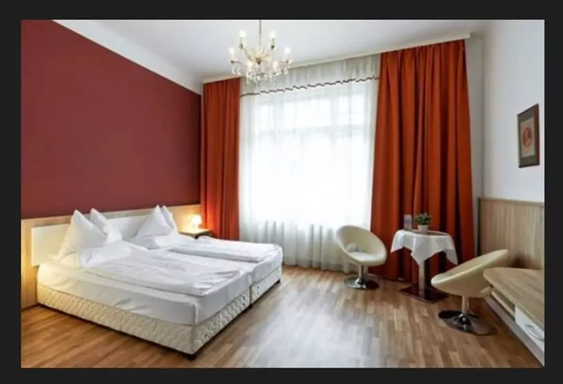 Fotos del hotel Hotel Pension Baronesse:  10