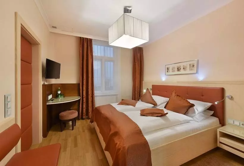 Fotos del hotel Hotel Pension Baronesse:  14