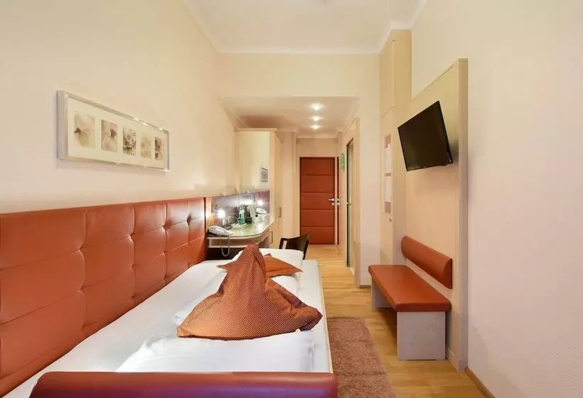 Fotos del hotel Hotel Pension Baronesse:  25