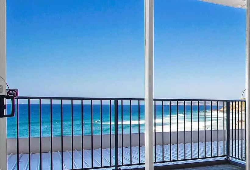 Fotos del hotel Noah S On The Beach:  15