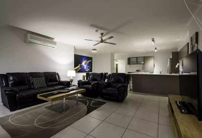 Fotos del hotel Moorings On Cavill Surfers Paradise:  2