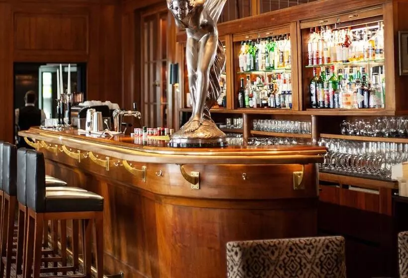 Fotos del hotel Bellevue Palace Bern:  3