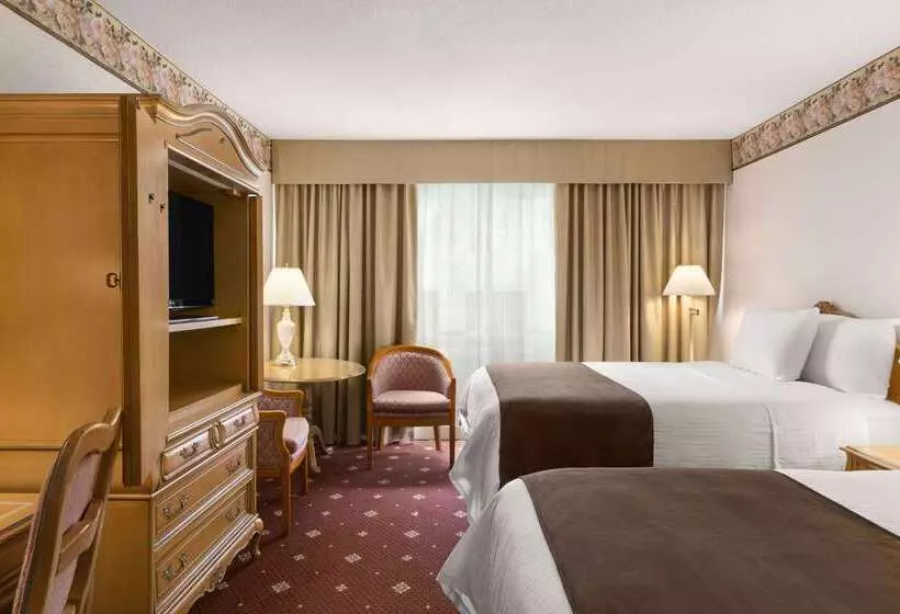 Fotos del hotel Travelodge By Wyndham Niagara Falls Fallsview:  22