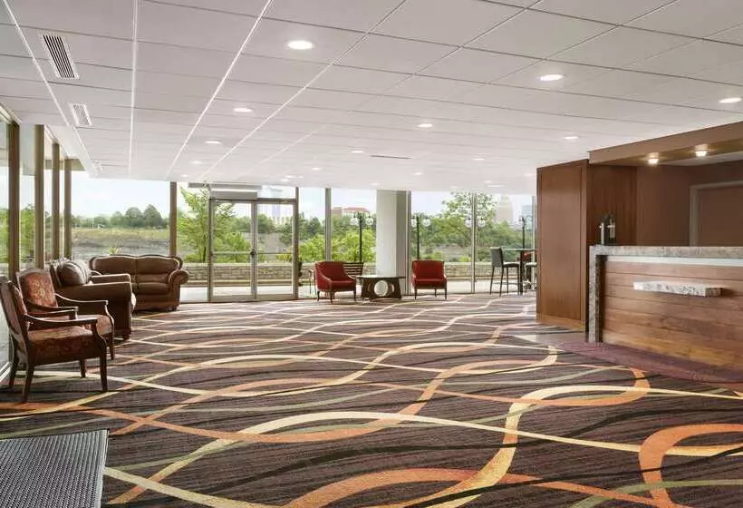 Fotos del hotel Travelodge By Wyndham Niagara Falls Fallsview:  3