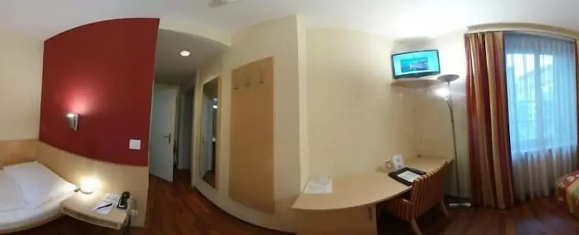 Fotos del hotel De La Paix:  8