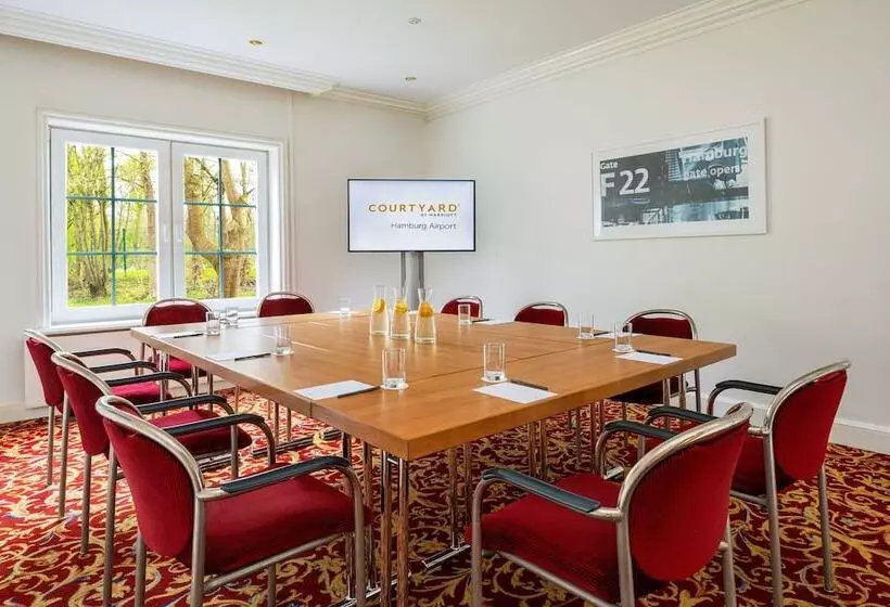 Fotos del hotel Courtyard By Marriott Hamburg Airport:  25