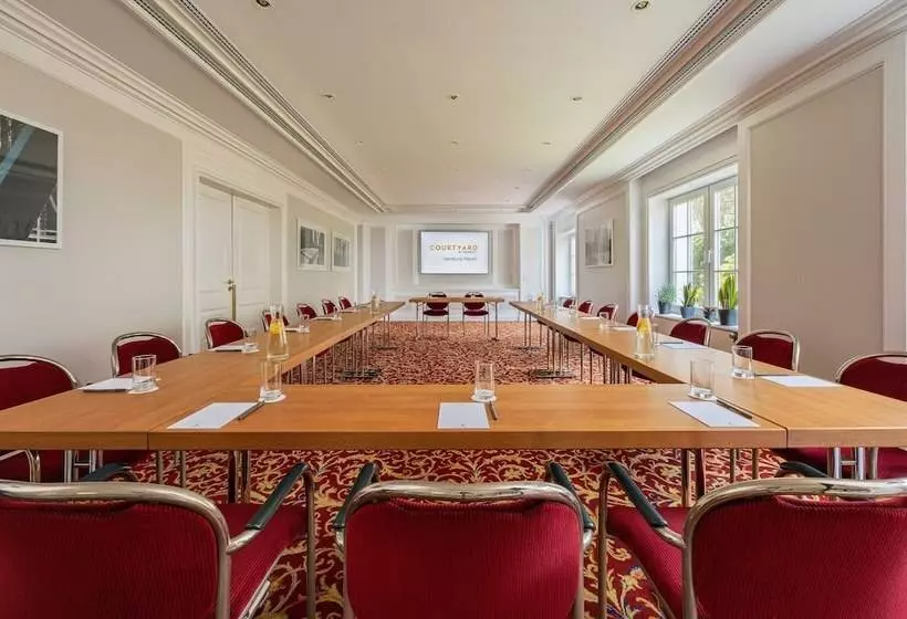 Fotos del hotel Courtyard By Marriott Hamburg Airport:  6