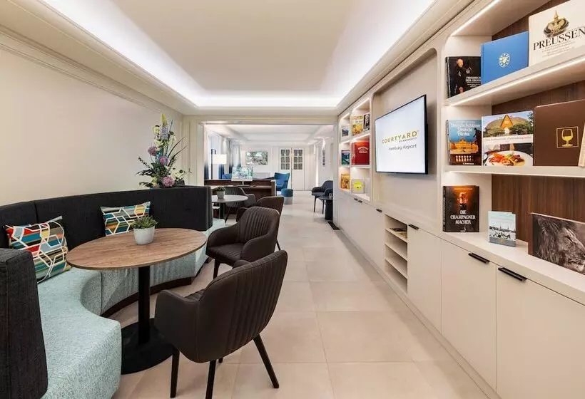 Courtyard By Marriott Hamburg Airport
