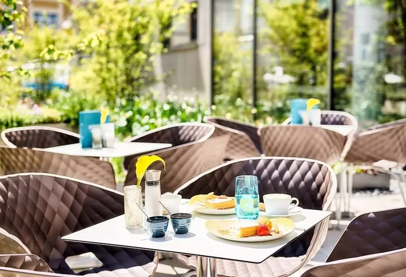 Fotos del hotel Leonardo  Hamburg Elbbrücken:  6