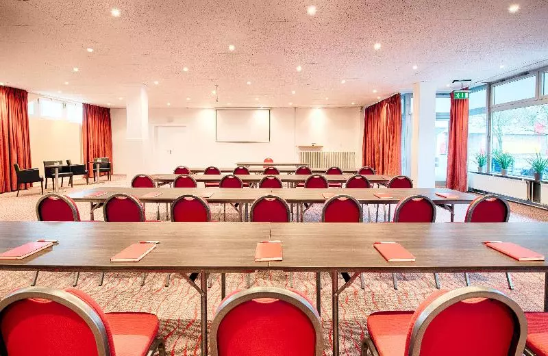 Fotos del hotel Leonardo  Hamburg Elbbrücken:  5