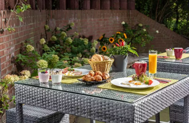 Fotos del hotel Leonardo  Hamburg Elbbrücken:  12