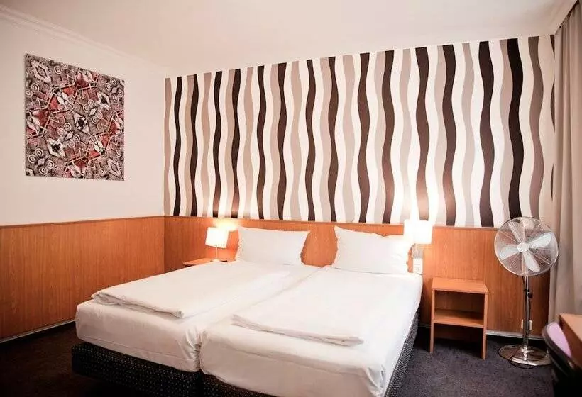 Fotos del hotel Les Nations:  19