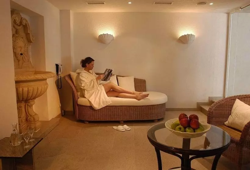 Fotos del hotel Villa Kastania:  3