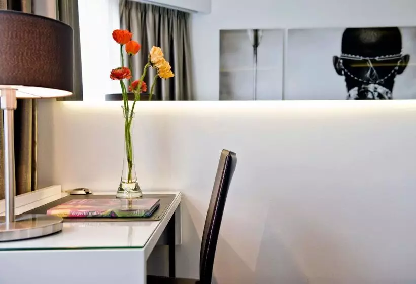 Fotos del hotel Wyndham Berlin Excelsior:  10