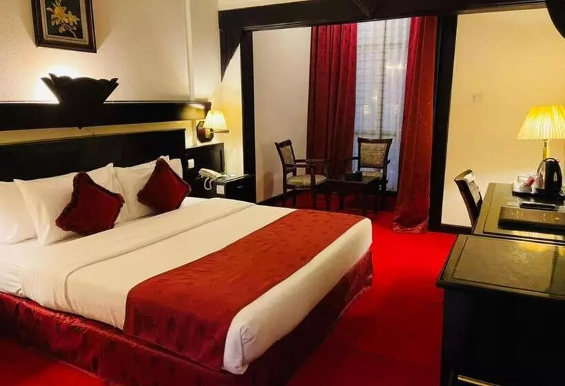 Fotos del hotel Claridge Hotel  Dubai:  2