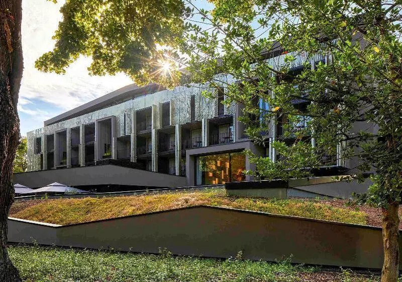 Mercure Champs De Mars