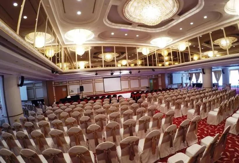 Fotos del hotel Crowne Plaza Abu Dhabi, An Ihg:  29