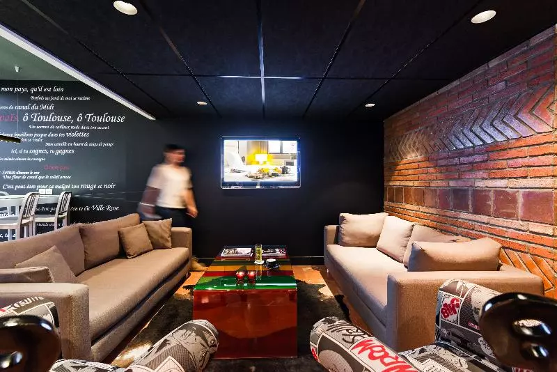 Fotos del hotel Hôtel De Brienne:  2