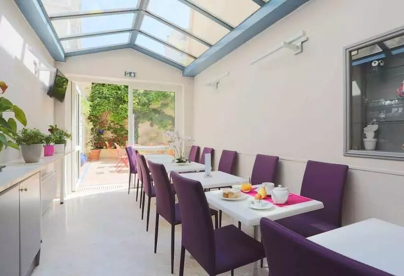 Fotos del hotel Hôtel De La Fontaine:  11