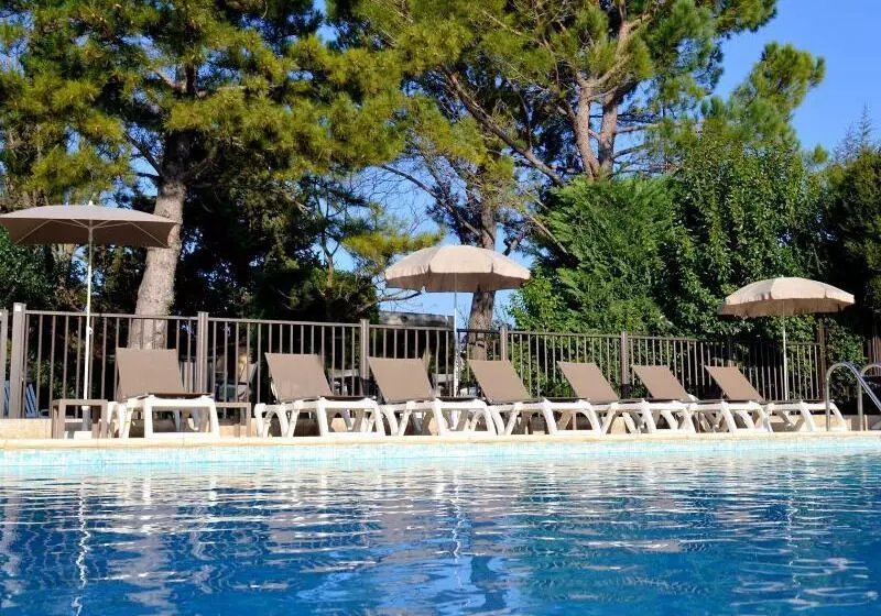 Fotos del hotel Ibis Avignon Sud:  18