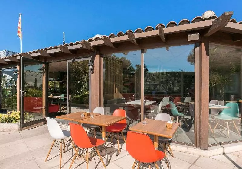 Fotos del hotel Ibis Avignon Sud:  20