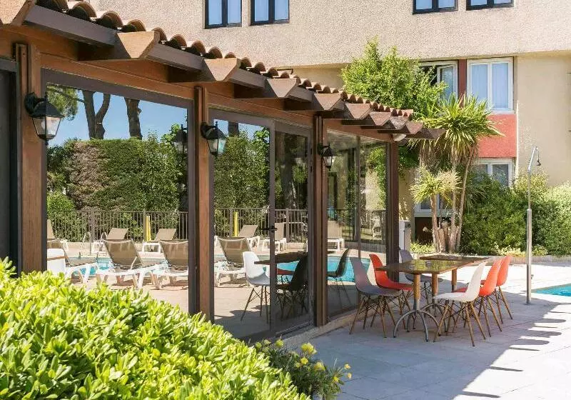 Fotos del hotel Ibis Avignon Sud:  16