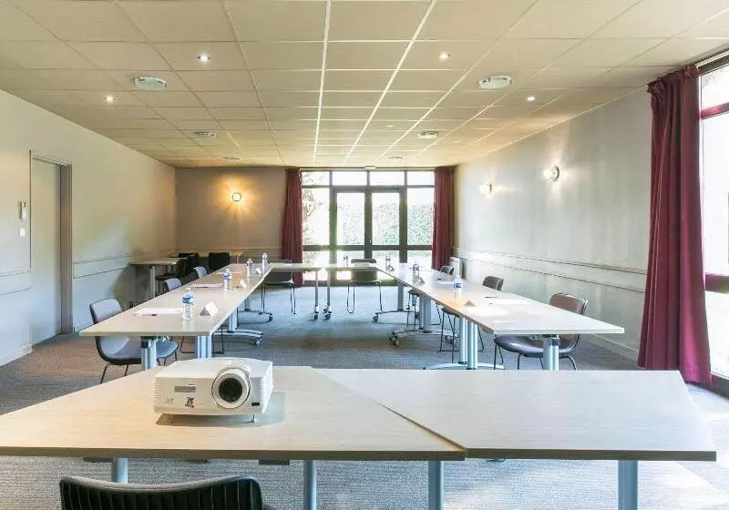 Fotos del hotel Ibis Avignon Sud:  7