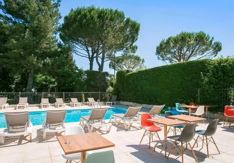 Fotos del hotel Ibis Avignon Sud:  22