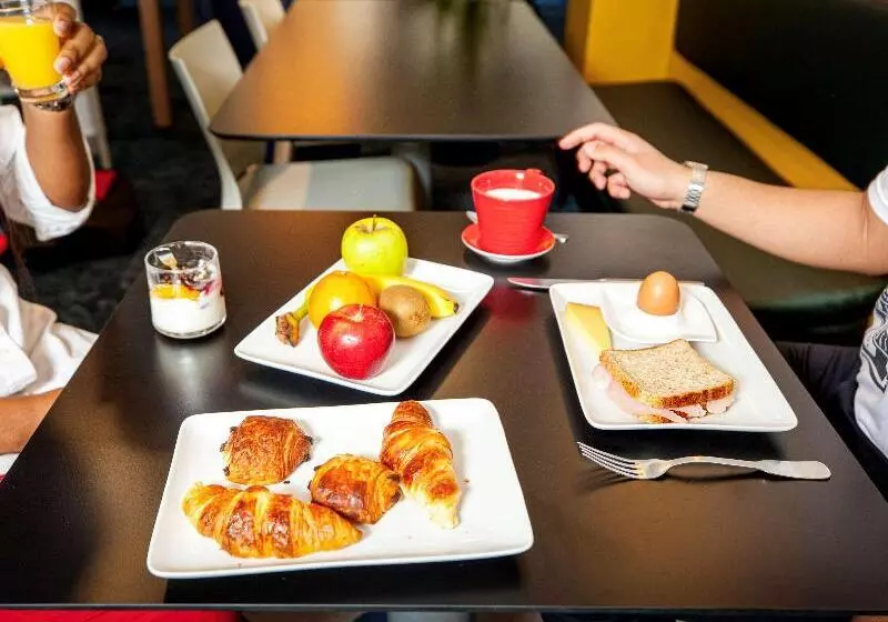 Fotos del hotel Ibis Styles Paris Cadet Lafayette:  3