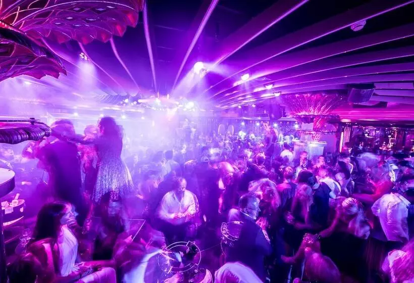 Fotos del hotel Byblos Saint-tropez:  8