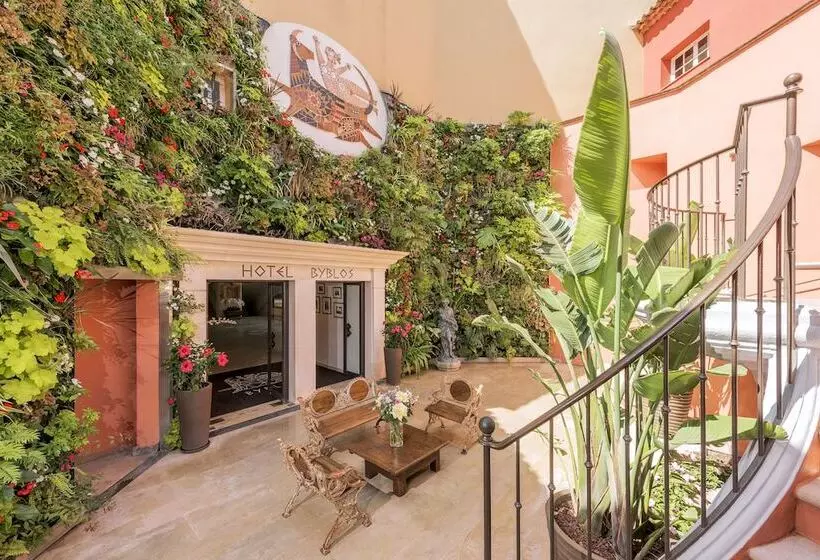 Fotos del hotel Byblos Saint-tropez:  22