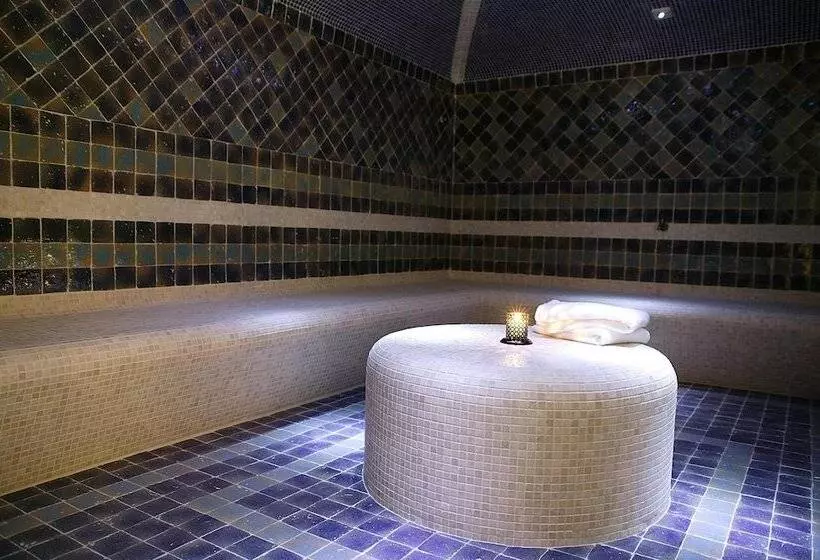 Fotos del hotel Byblos Saint-tropez:  3