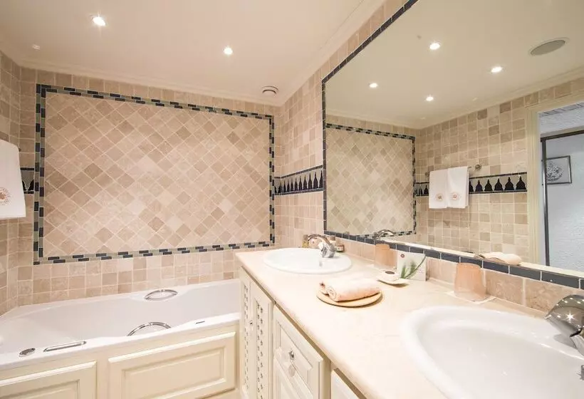 Fotos del hotel Byblos Saint-tropez:  7